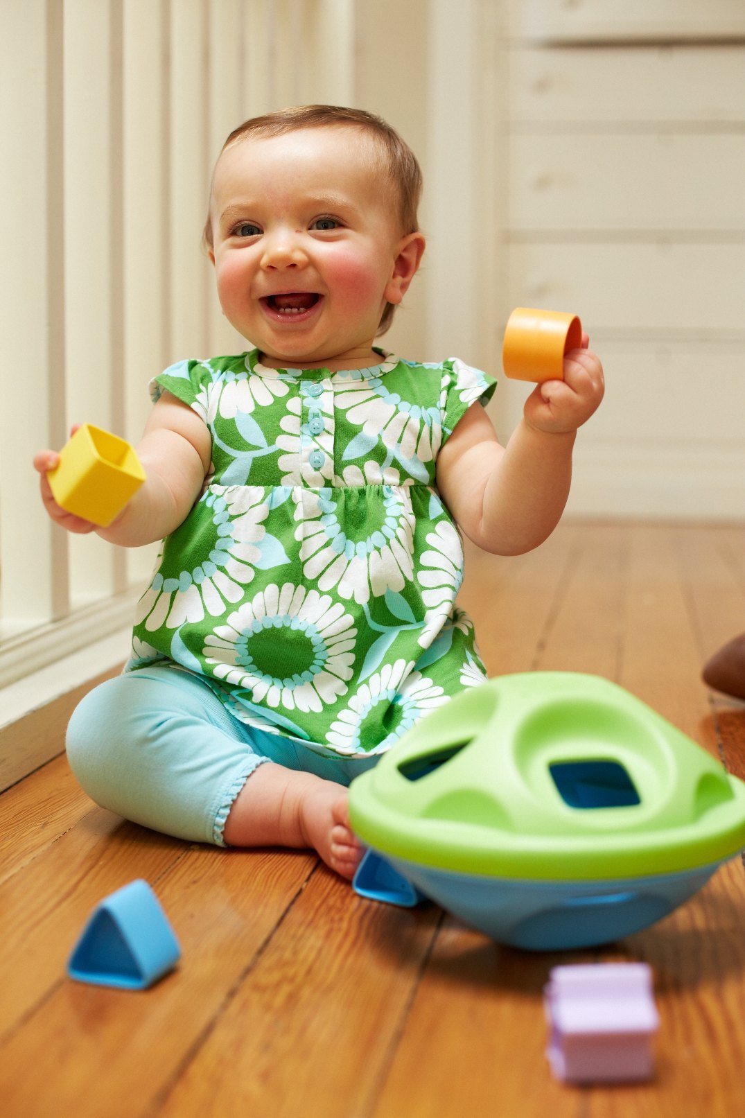 Green Toys Shape Sorter, Green/Blue - 10 Piece Motor Skills, Shape Categorization Kids Toy. Safe for Babies and Toddlers. No BPA, PVC. Dishwasher Safe, Recycled Plastic, Made in USA. - Image 6